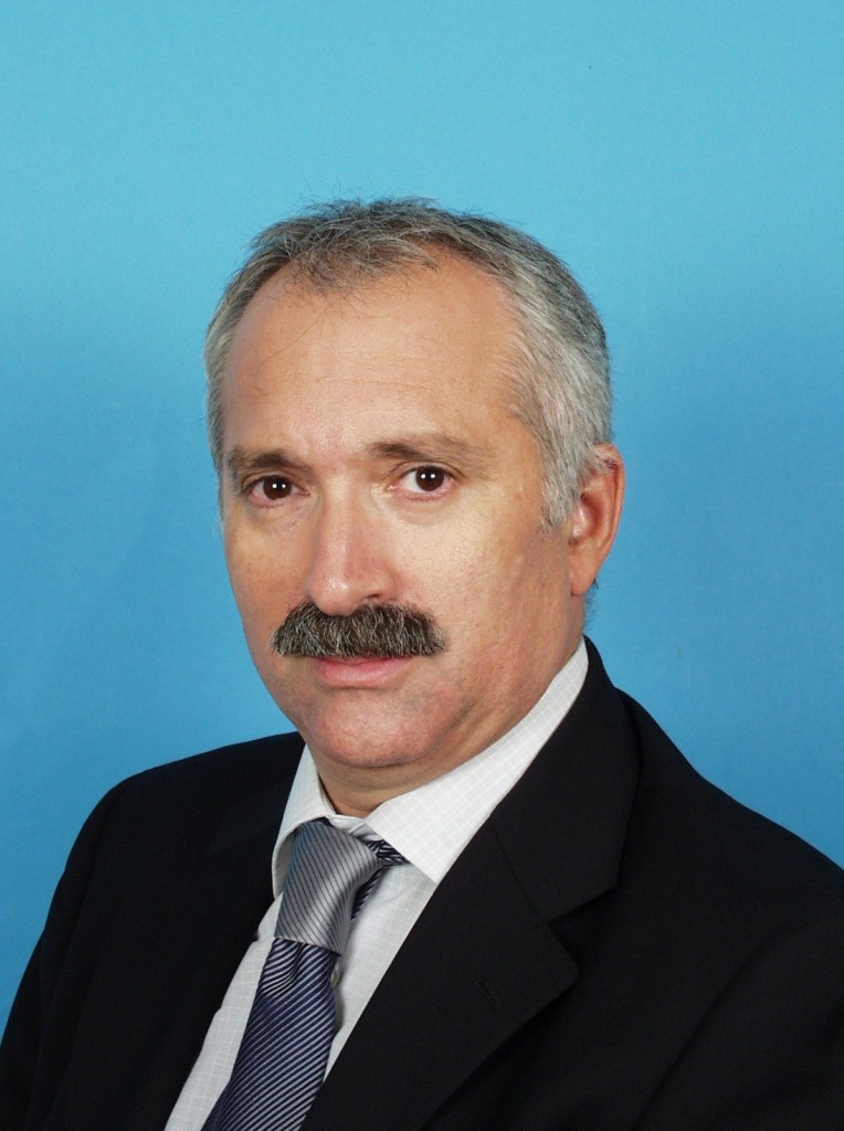 Mike Vassiliou, MRICS